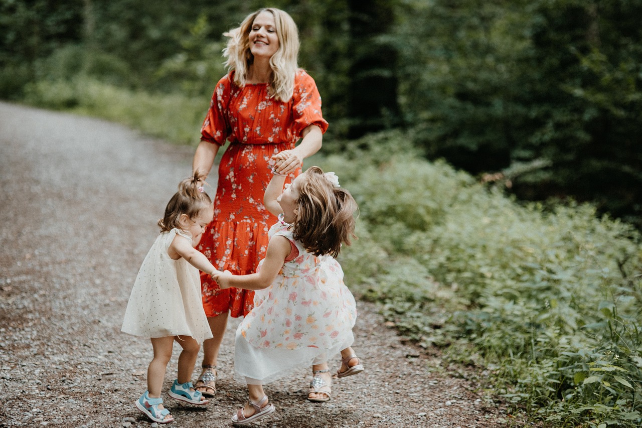 erleben sie das ultimative familienabenteuer! entdecken sie unvergessliche aktivitäten, die groß und klein begeistern. von aufregenden ausflügen in der natur bis hin zu spannenden freizeitparks – schaffen sie wertvolle erinnerungen mit der ganzen familie.