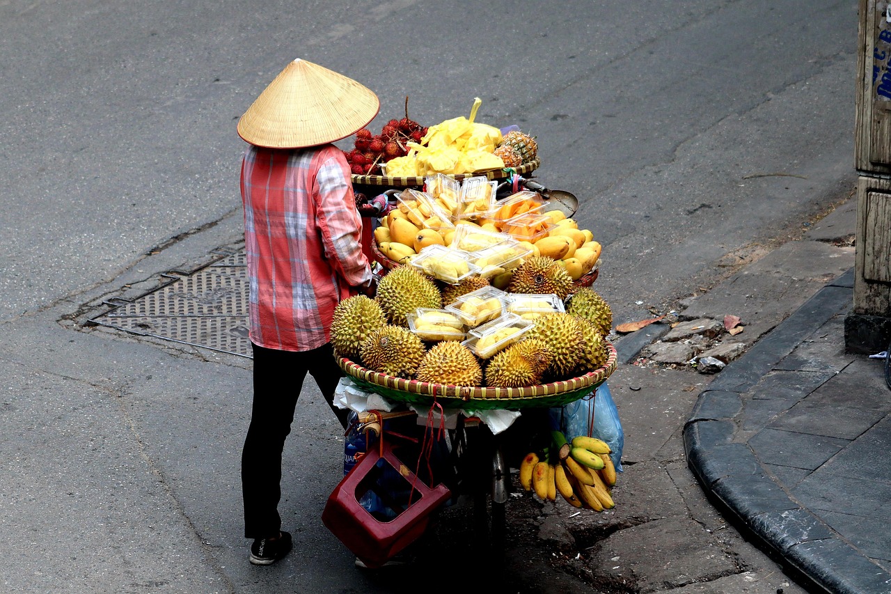 entdecken sie die faszinierende welt der street food! genießen sie köstliche und authentische speisen aus verschiedenen kulturen, die auf den straßen serviert werden. lassen sie sich von den aromen und der vielfalt der lebensmittel verzaubern – von süßen leckereien bis zu herzhaften snacks.